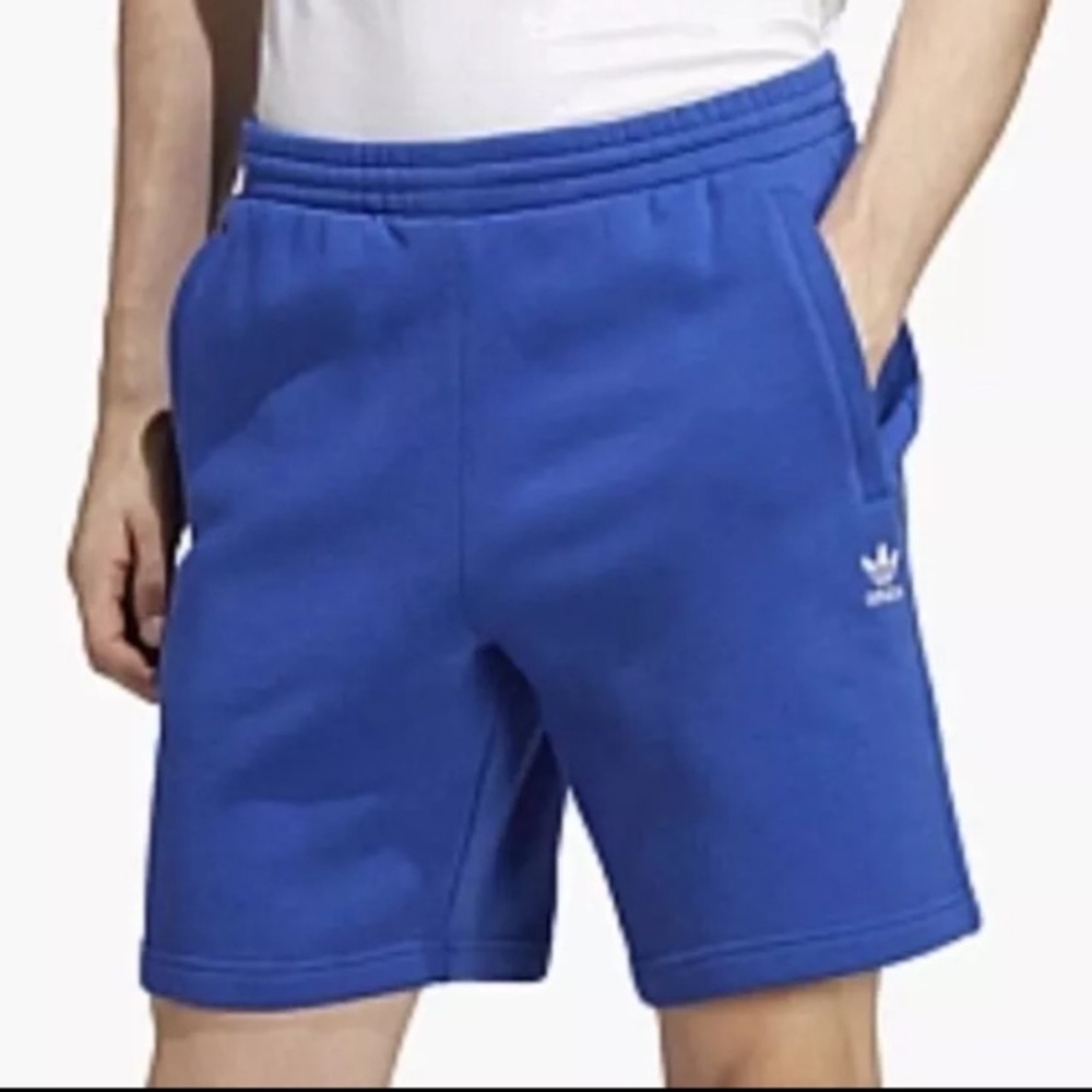 NWT ADIDAS ORIGINALS Mens Essentials Trefoil Shorts Casual Size Small